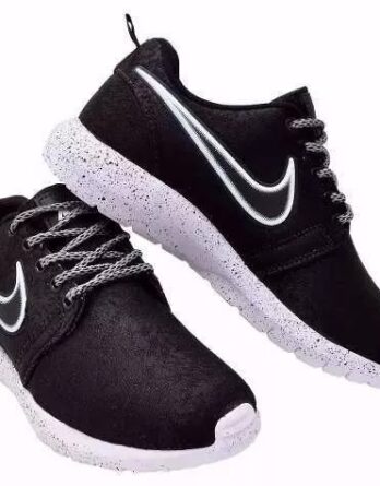 Tenis Nike Roshe One Yeezy