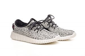 Tenis adidas Yeezy Boost 350 Kenie West 6 300x199 - Tenis adidas Yeezy Boost 350 Kenie West 6