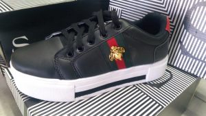 2 Ténis Gucci Sola Alto 300x169 - 2 Ténis Gucci Sola Alto