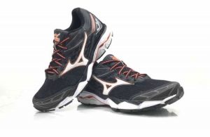 Tênis Mizuno Wave Ultima 9 5 300x195 - Tênis Mizuno Wave Ultima 9 5
