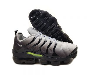 Preto cinza1 300x255 - Tênis Nike Vapor Max Plus