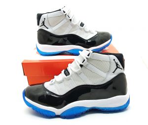 Tênis de Basquete Nike azul 2 300x255 - Tênis de Basquete Nike azul 2