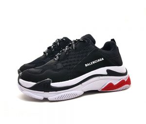 Tênis Balenciaga Tripe s 4 300x255 - Tênis Balenciaga Tripe s 4