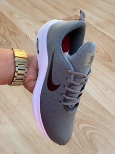 Tênis Nike Zoom Gravity 225x300 - Tênis Nike Zoom Gravity