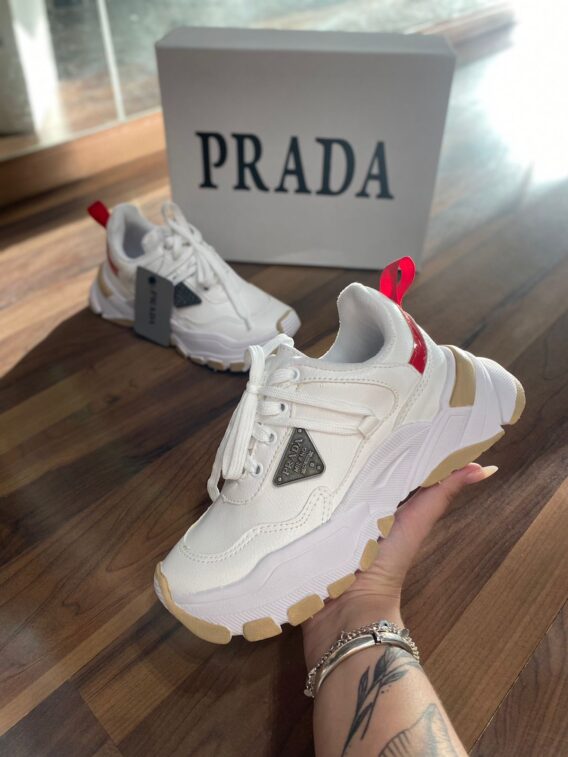 IMG 20220727 WA0002 568x757 - Tênis Prada Sneaker Tratorado feminino