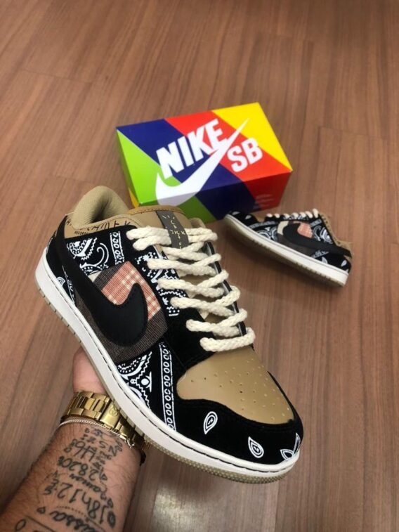 IMG 20220727 WA0028 568x757 - Tênis Nike SB Cactus e Vaca