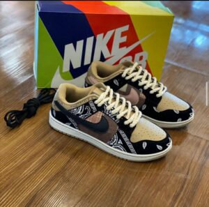 Tenis Nike Low Cactus Jack Travis 300x297 - Tênis Nike Low Cactus Jack Travis