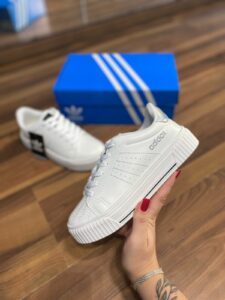 Tenis Feminino Adidas Superstar Plataforma branco prata 225x300 - Tênis Feminino Adidas Superstar Plataforma branco prata