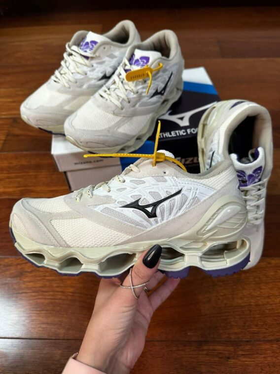 Tênis Mizuno LS Flor de lótus